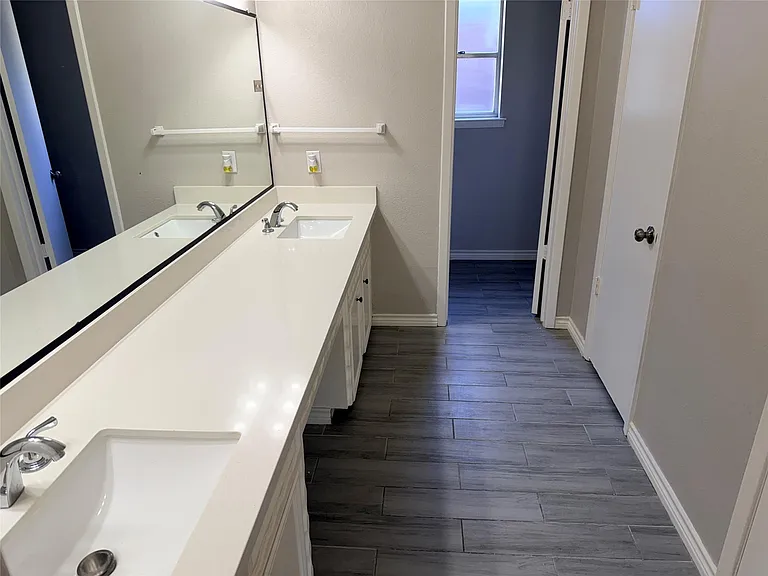 1607 Chestnut Ridge Rd — Photo 17