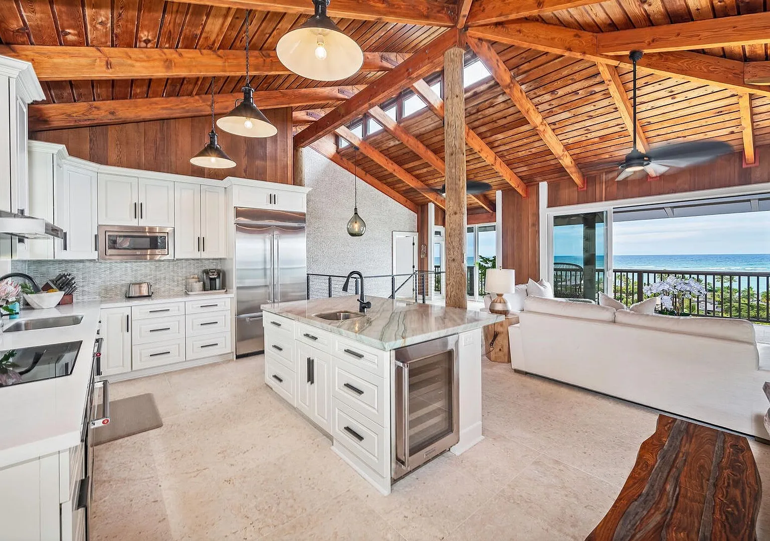 Hidden Mountainside Home w/ Private Pool, Ocean Views & soaking tub, Hale Lani — Photo 2