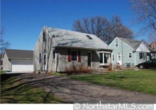 1st image of 2109 Highland Pl NE