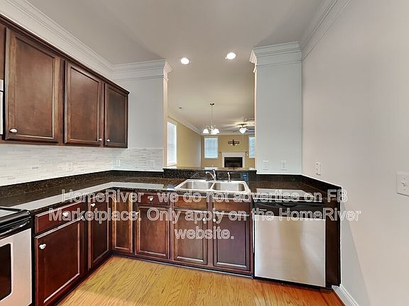 3rd image of 123 Top Forest Dr