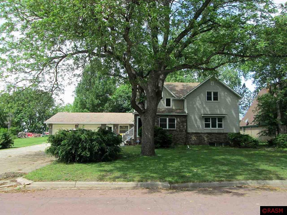 1st image of 615 1st St N