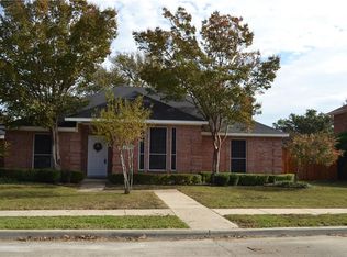 2306 Loretta Ln, Rowlett, TX 75088