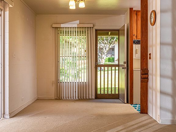 Dining room w/ back door