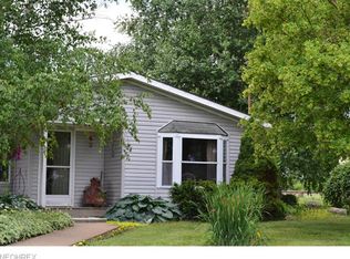 7261 Atlantic Ave, Sterling, OH 44276