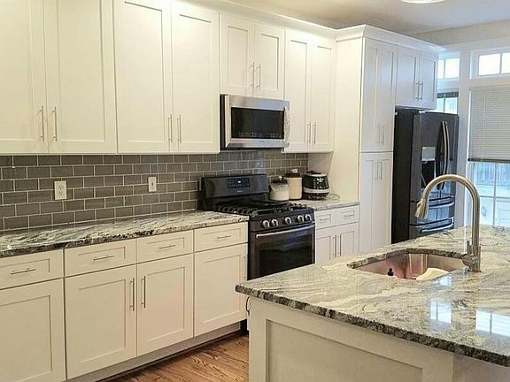 4th image of 8147 Skelton Cir