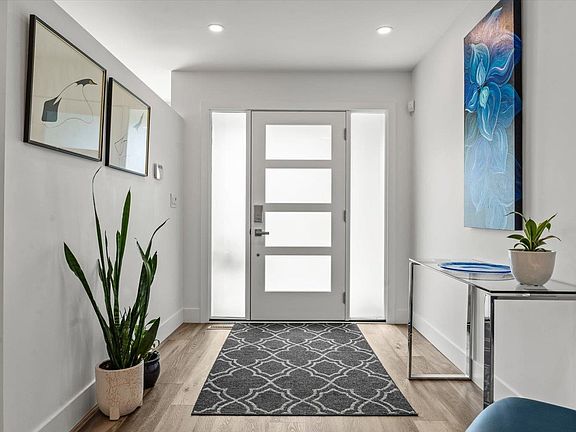 5th image of 46265 Roy Ave