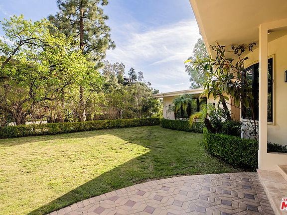 5th image of 1845 Loma Vista Dr