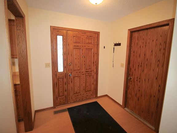 2nd image of 2534 15th St N