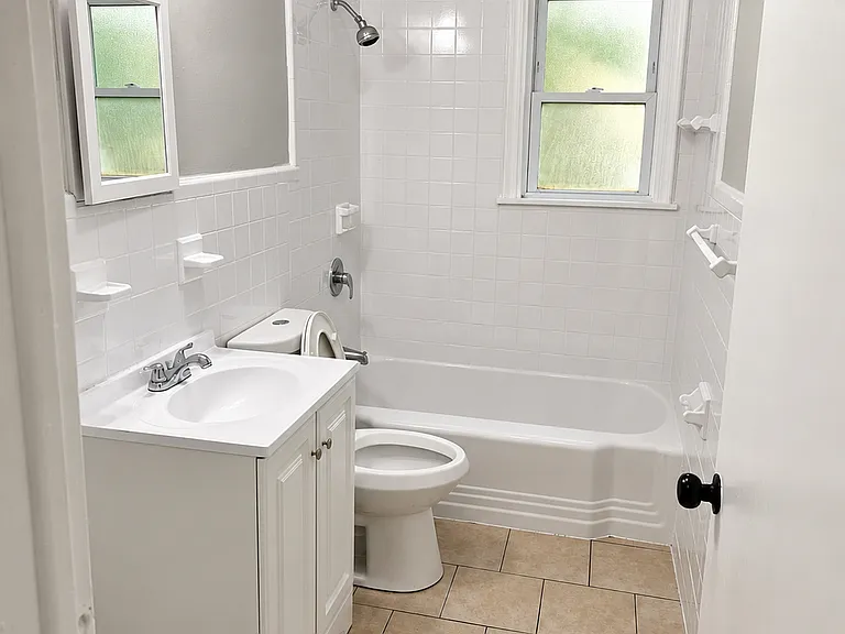 158 3rd Ave #2R — Photo 10