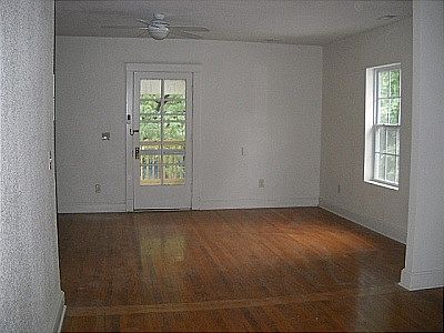 2nd image of 3250 Gillham Rd APT B