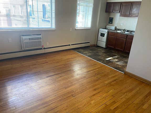 5th image of 3901 N Humboldt Blvd #11519316