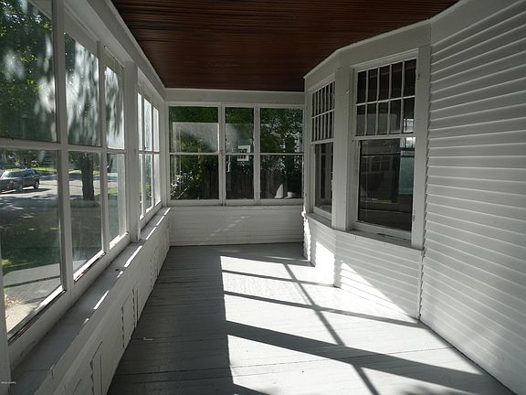 4th image of 415 Giddings Ave SE