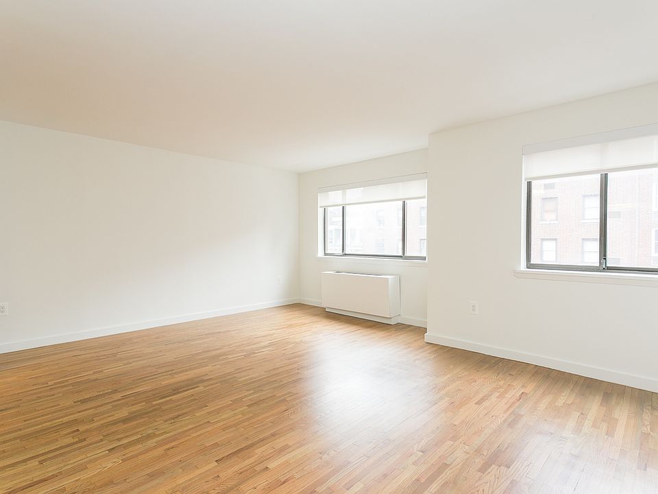 1st image of 309 W 30th St APT 5A