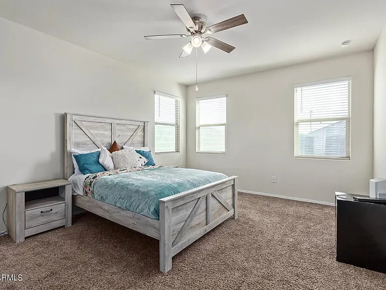 30987 W Columbus Ave — Photo 18