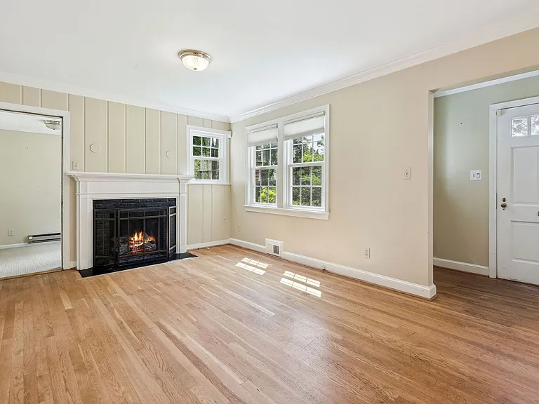 5203 Elsmere Ave — Photo 7