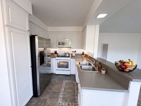 2nd image of 268 E Santa Anita Ave #7