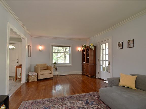 5th image of 18701 Fairmount Blvd