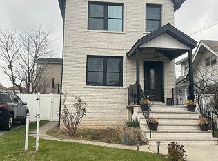 34 Renfrew Pl, Staten Island, NY 10303
