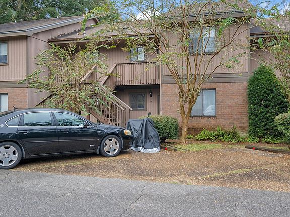 2nd image of 216 Dixie Dr APT D5