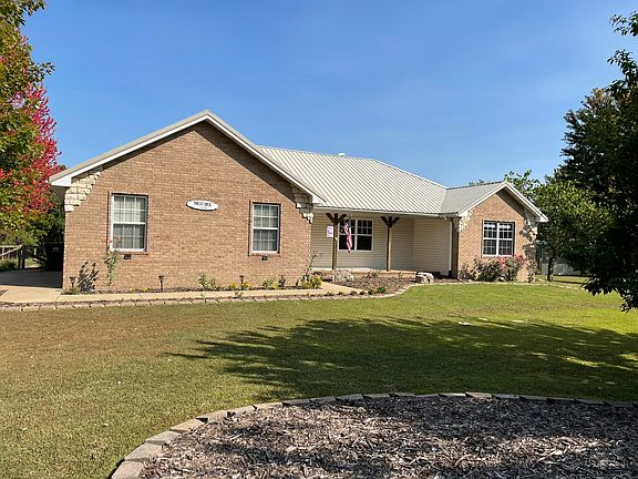 2nd image of 141 Brianna Drive