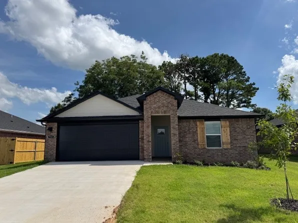 711 Picard Ave, Lowell, AR 72745