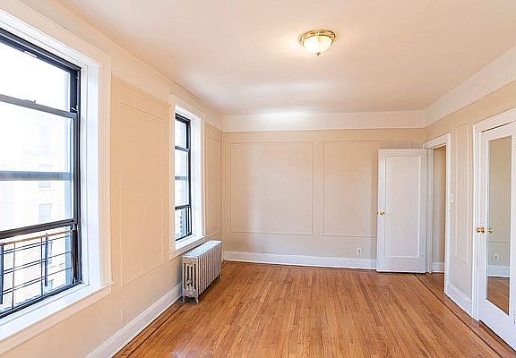 4th image of 43-33 46th St #E13