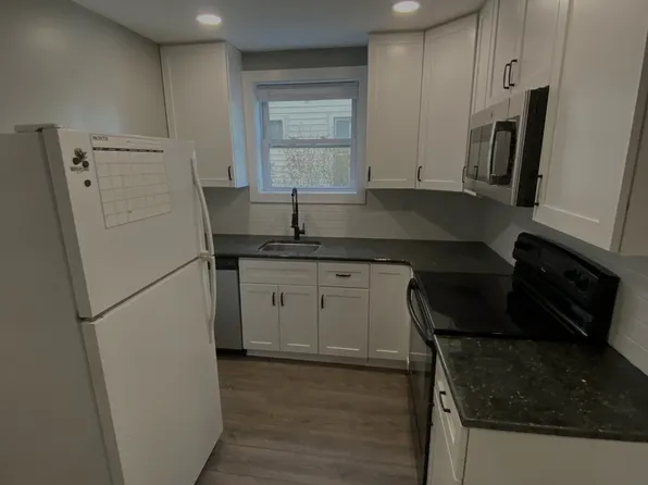 118 Maple Ave APT 1, Dublin, PA 18917