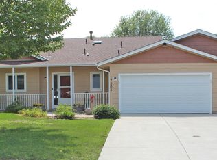 17305 Foliage Ave, Farmington, MN 55024