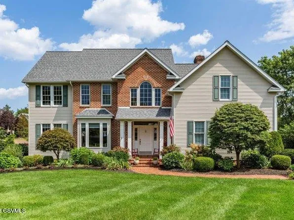 51 Golf View Dr, Lewisburg, PA 17837