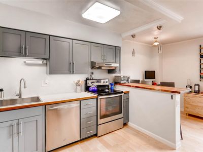 830 N Sherman St APT 104, Denver, CO, 80203