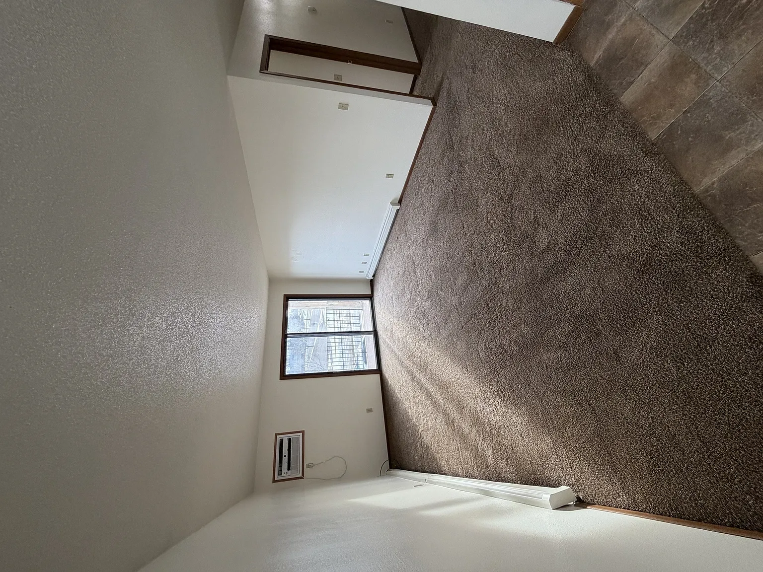 Century East Apartments — Photo 2