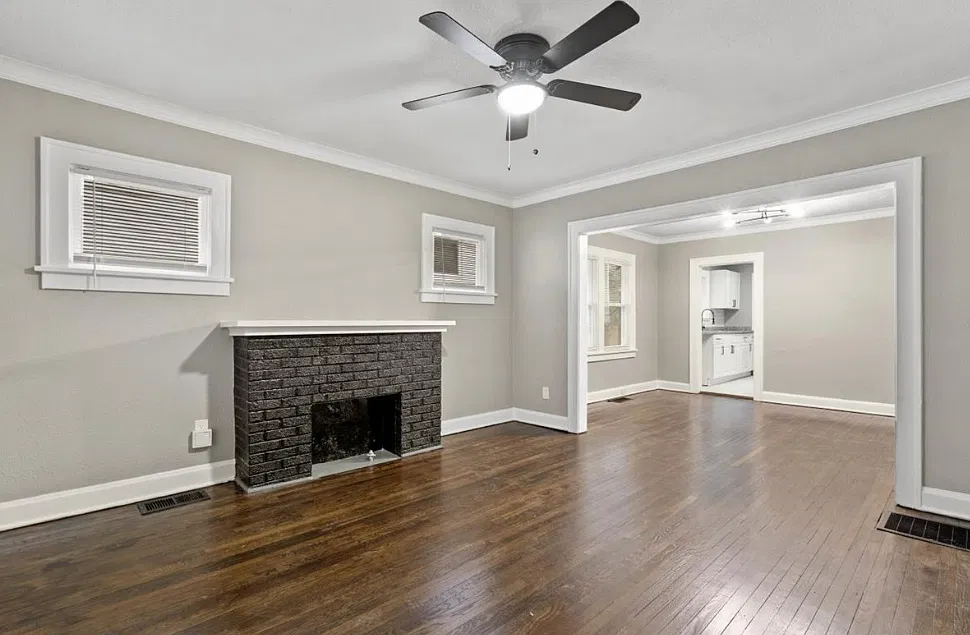 2 bed, 900 sqft, $1,250 — Photo 2