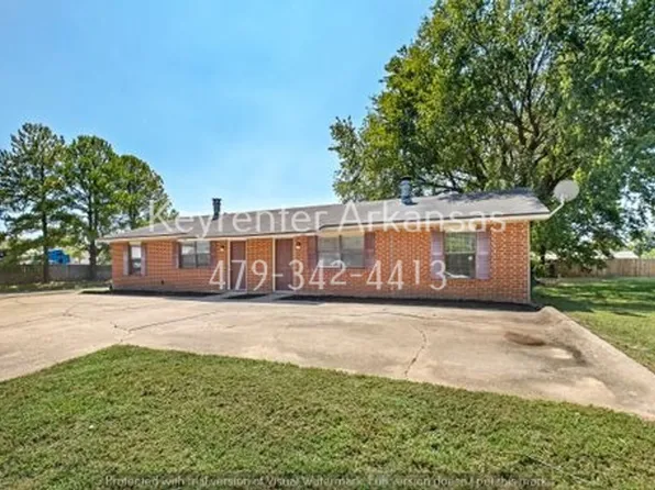 4453 W Acoma St, Fayetteville, AR 72704