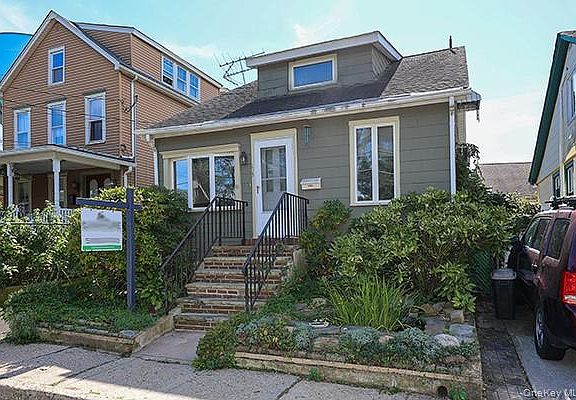 3rd image of 233 8th Avenue