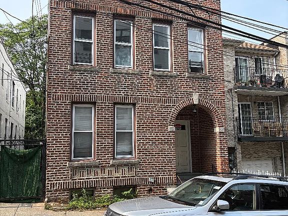 2nd image of 632 E 223rd Street