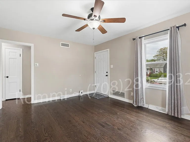 6717 Huron Ave — Photo 4