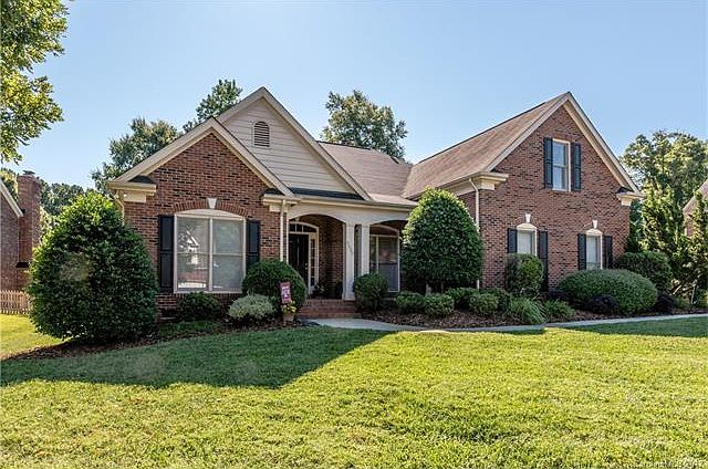 1st image of 9030 Cambridge Green Dr
