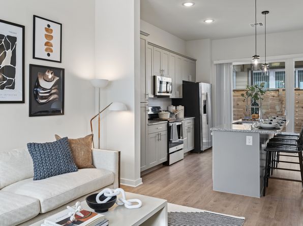 798 Sam Houston Dr #542B