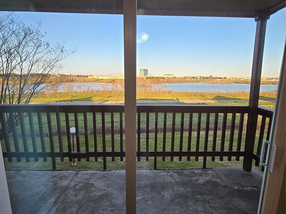 1st image of 10555 Turtlewood Ct Unit 1005