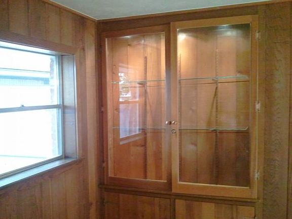 Lighted Glass book shelve