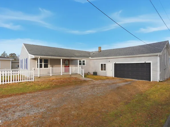 356 E Main St, Rossville, IN 46065