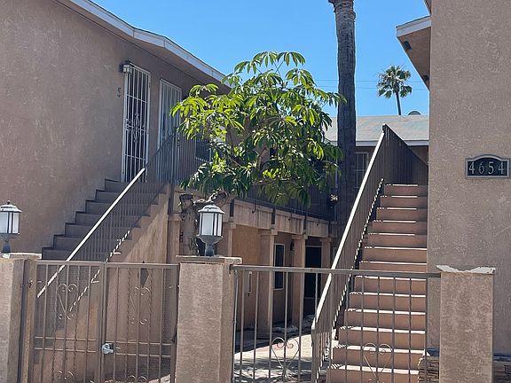 2nd image of 4654 33rd St Unit 4