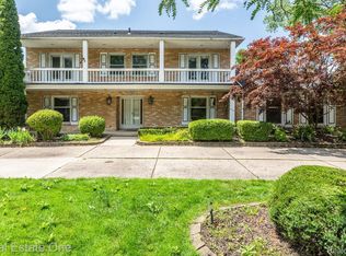 22683 Chatsford Circuit St, Southfield, MI 48034