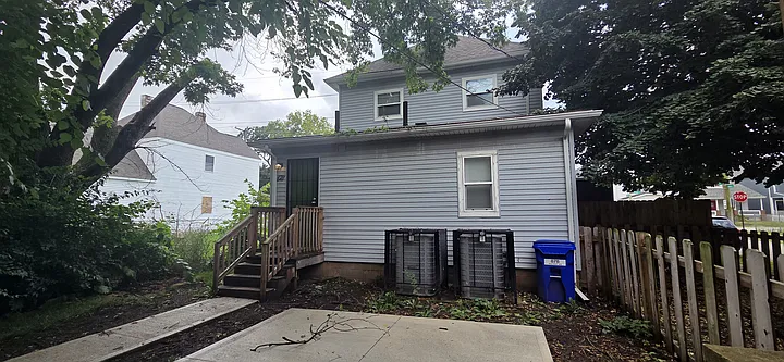 878 Sullivant Ave