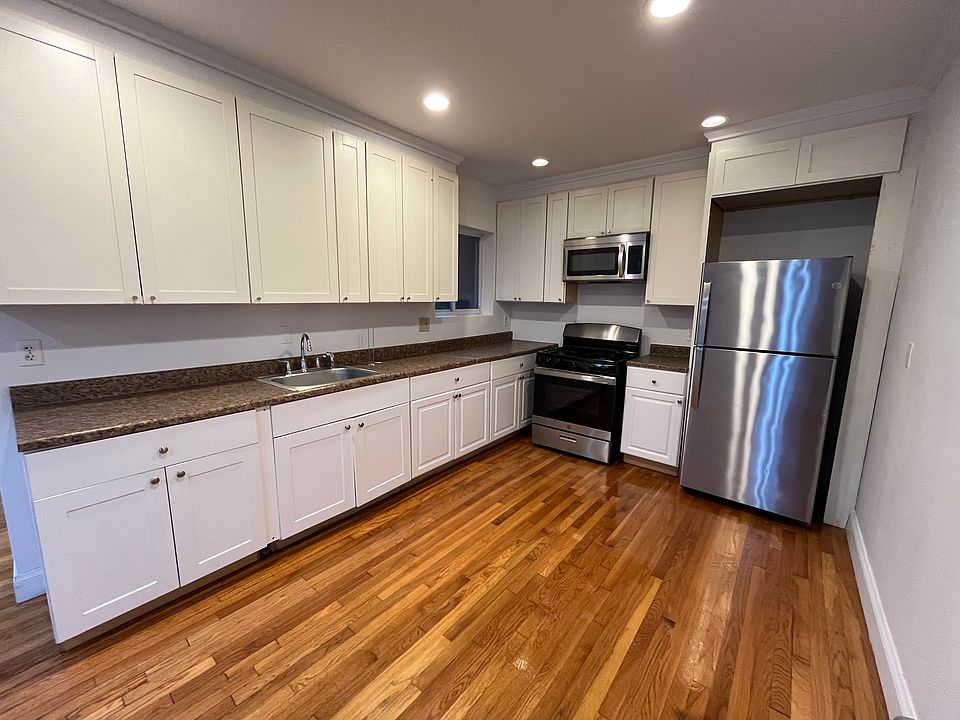 1st image of 2038 Dorchester Ave
