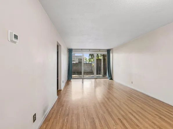 6423 Colony Way APT 1B, Edina, MN 55435