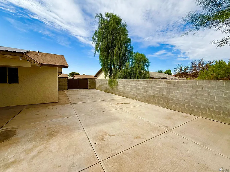 4590 W 19th Pl — Photo 22