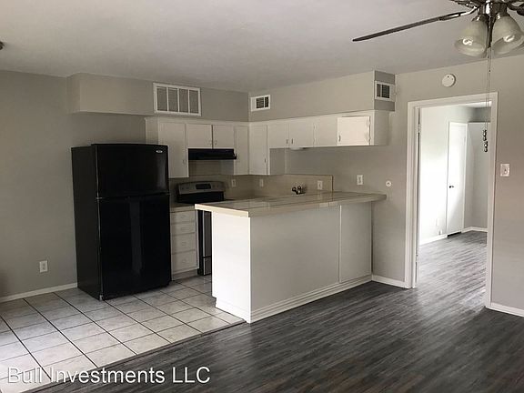 4th image of 304 Smith St #7671139
