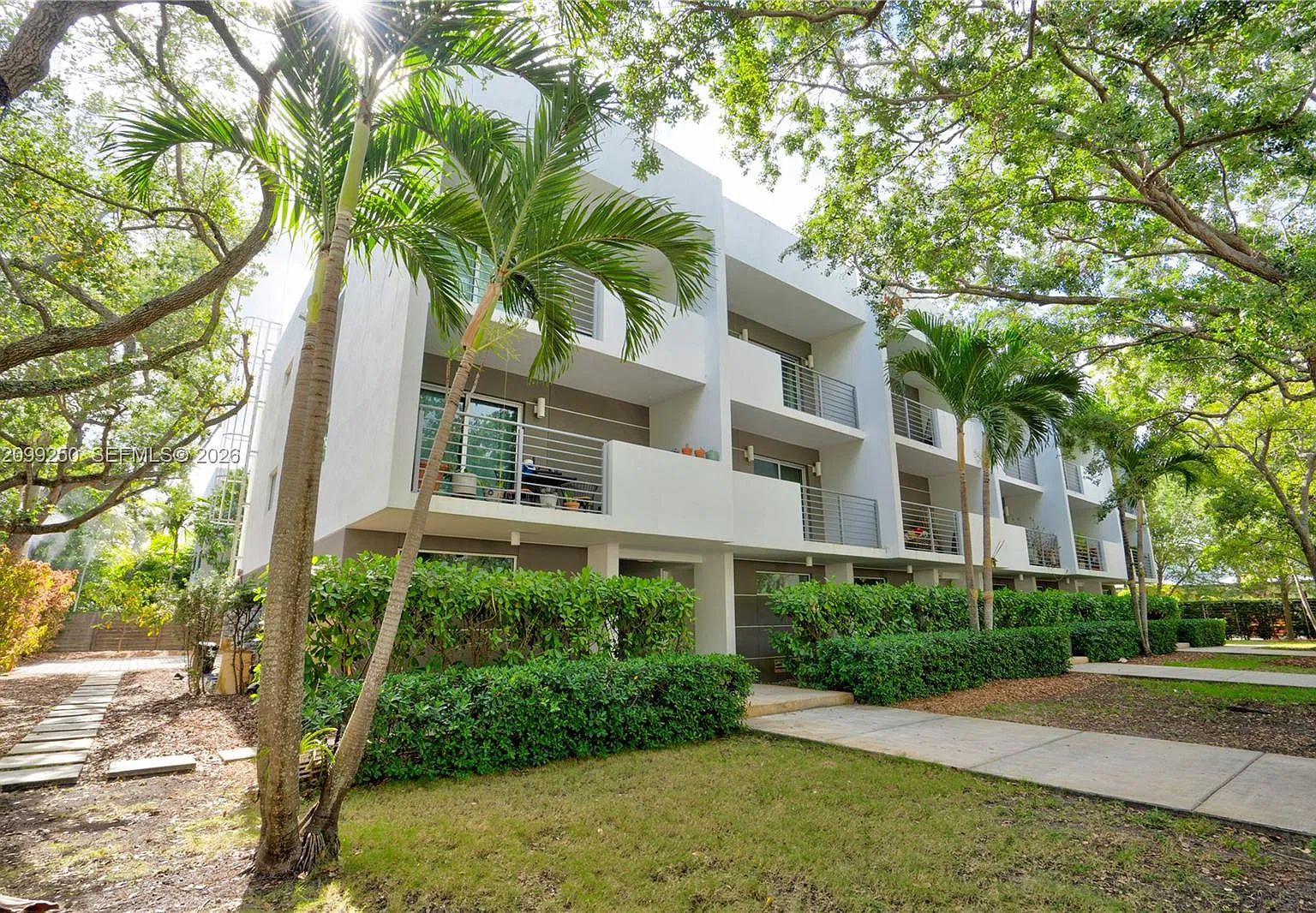 Enclave Ii At South Miami — Photo 1