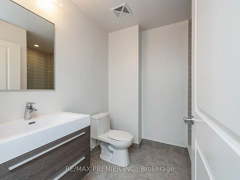 10 Rouge Valley Dr W #808 — Photo 9